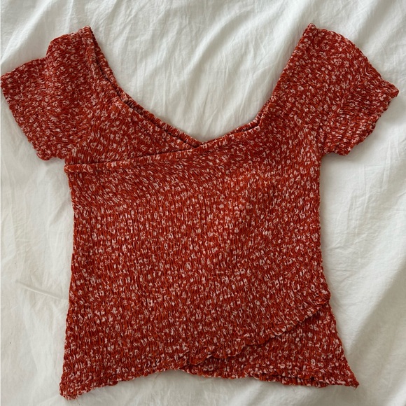 Off the shoulder XS top - Picture 3 of 4